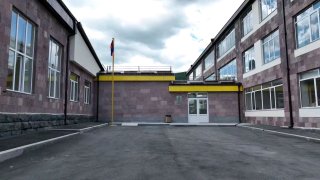 Отремонтированная школа в Цахкадзоре Котайкской области, фото программы 300 школ 500 детских садов
