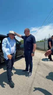 Никол Пашинян на строительстве детского сада в селе Горован общины Веди