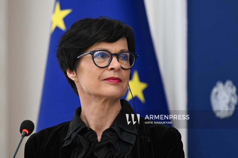 Марта Кос, комиссар ЕС по вопросам расширения, во время выступления в Тавушской области