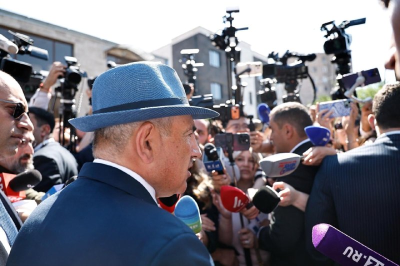 Премьер-министр Никол Пашинян выступает с заявлением о беспошлинном экспорте сельхозпродукции Армении в ЕС.
