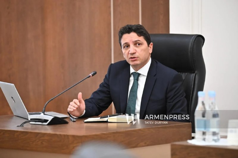 Ваге Ованнисян выступает в парламенте, график госдолга Армении, Тавушская область