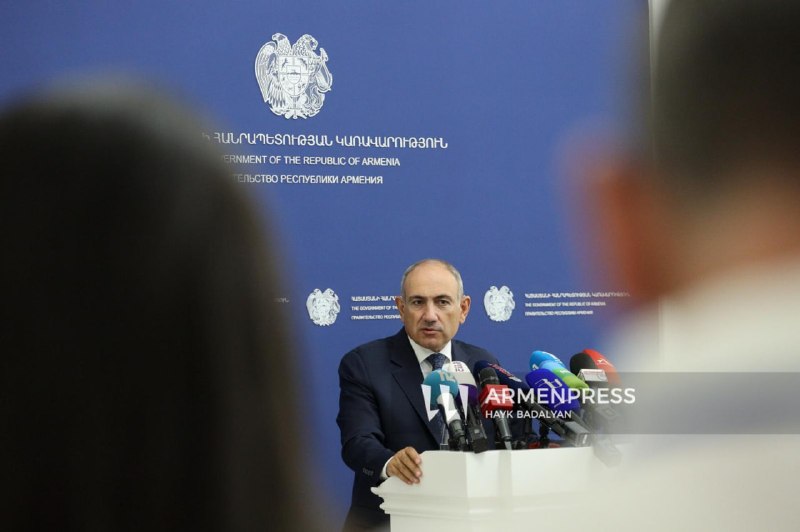 Премьер-министр Армении Никол Пашинян на брифинге, 9 июля
