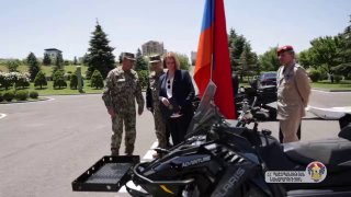 Посол Германии Клаудия Буш передает снегоходы Минобороны Армении, Тавуш