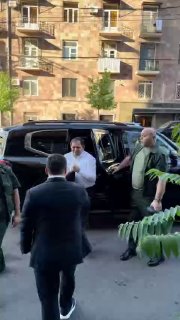 Сурен Папикян на встрече с молодёжью в Тавушской области