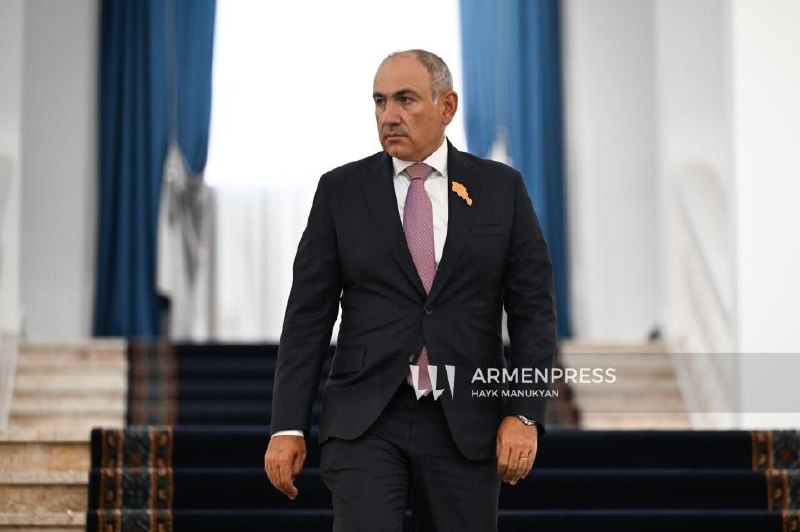 Премьер-министр Армении Никол Пашинян на брифинге