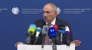 Никол Пашинян выступает с заявлением о Гагике Царукяне в Тавушской области