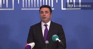 Ален Симонян выступает в парламенте Армении